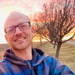 Justin, WorthyVibe LLC:n perustaja